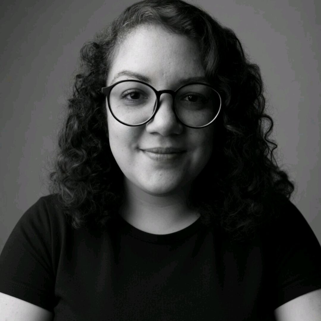 Retrato em preto e branco de Luciana Duarte Palmieri